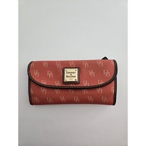 Dooney & Bourke 1975 Gretta Continetal Redish Coral Leather Clutch Wallet